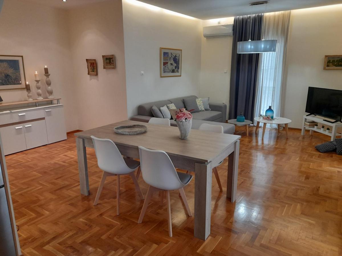 Casa Nova - Appartment Near The Sea พีเรียส ภายนอก รูปภาพ