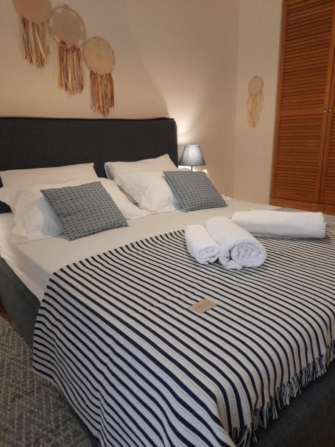 Casa Nova - Appartment Near The Sea พีเรียส ภายนอก รูปภาพ