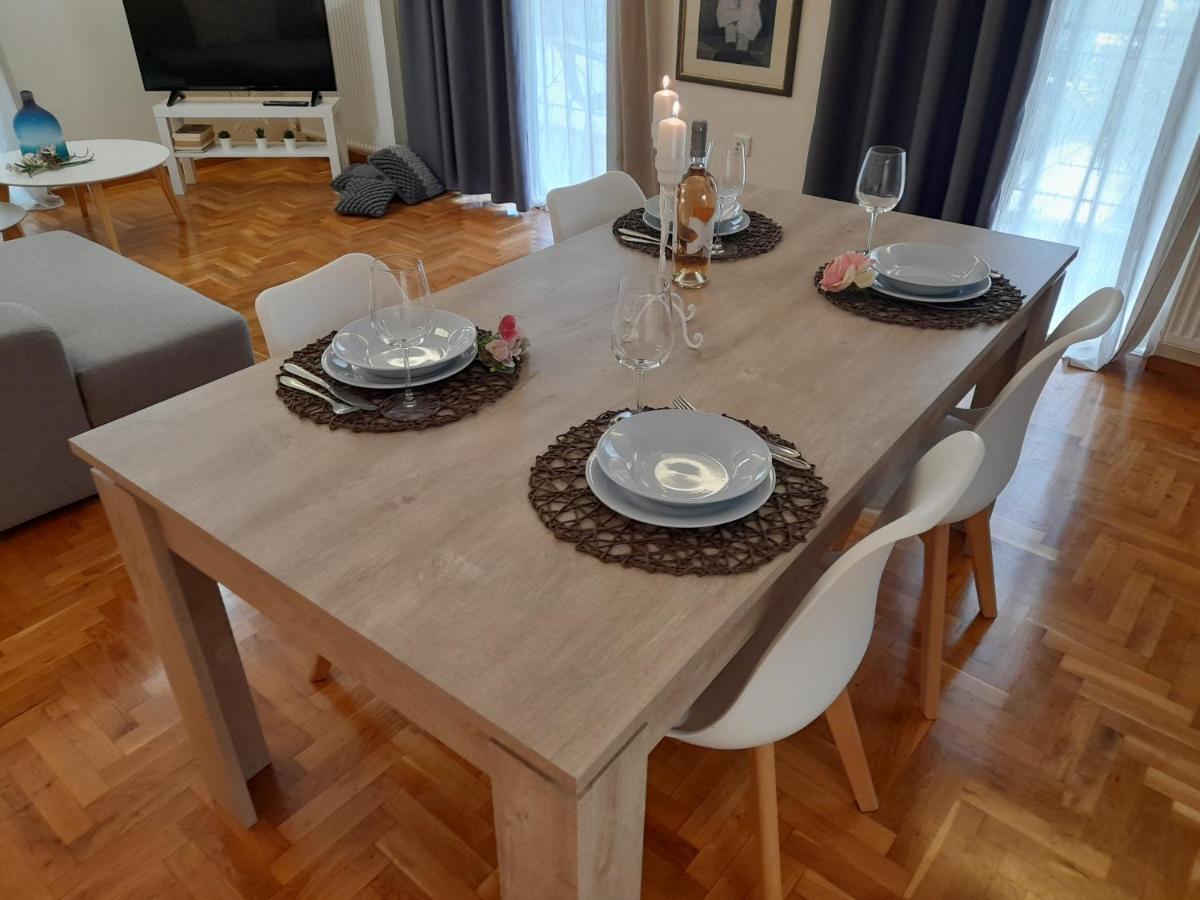 Casa Nova - Appartment Near The Sea พีเรียส ภายนอก รูปภาพ